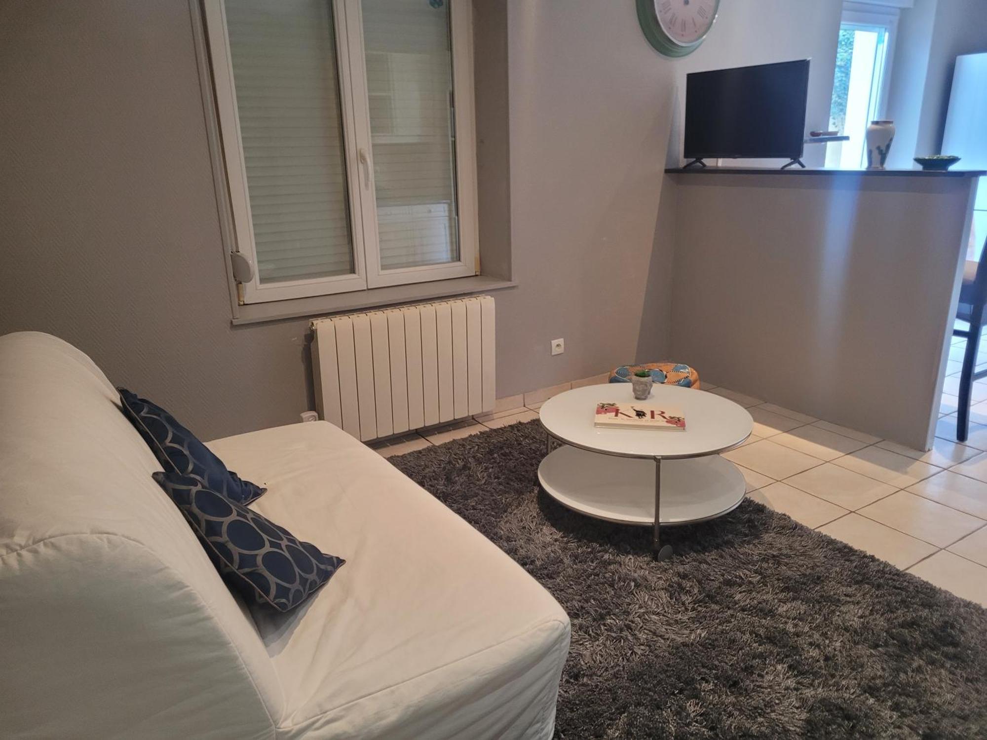 Appartement Cosy Dans Beau Village De Champagne Cormicy Buitenkant foto